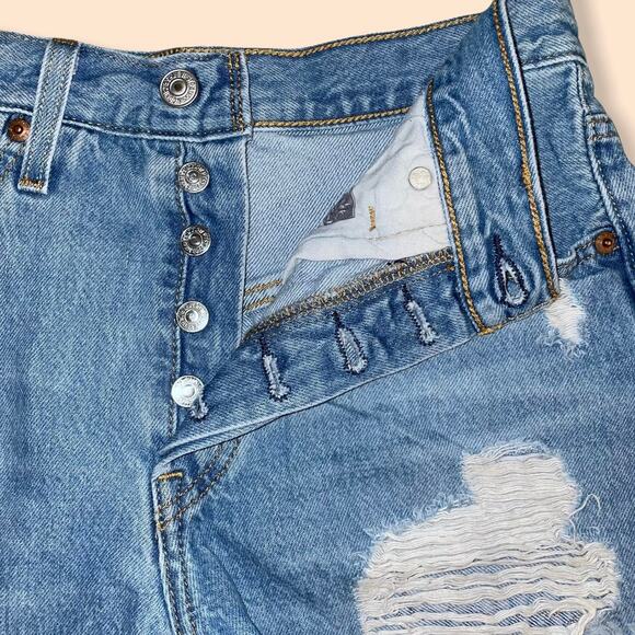 Levis 524 Too Super low Jean shorts 3JR - Picture 3 of 4